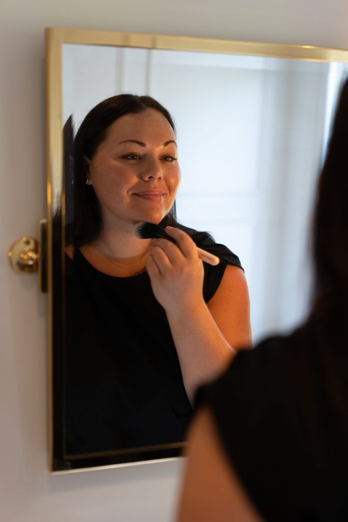 Health website woman in mirror